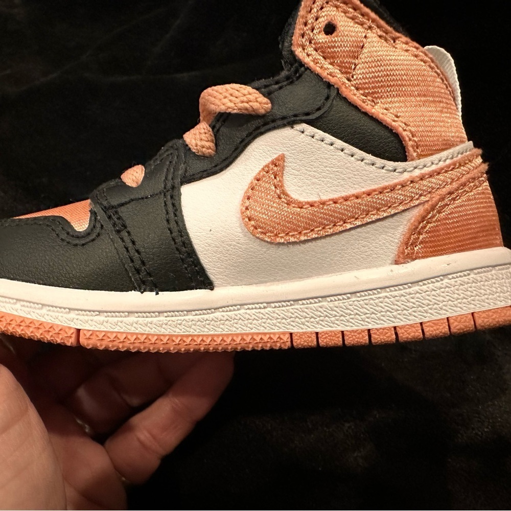 AUTHENTIC NWT from StockX-JORDAN 1 MID GS “LIGHT MADDER ROOT" 6C - Picture 7 of 16